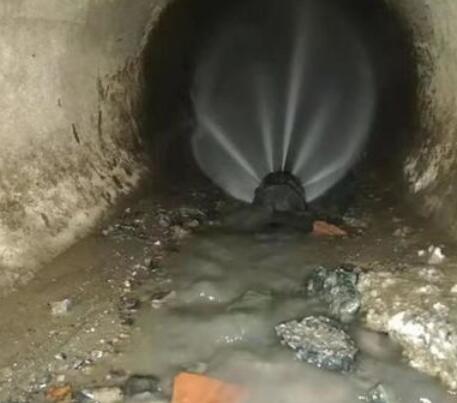 五湖渔场市政管道清淤