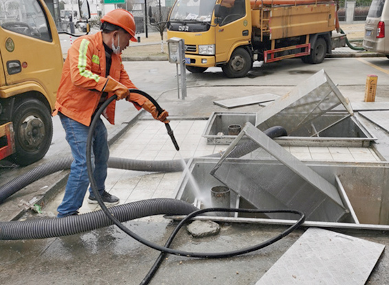 五湖渔场隔油池清理